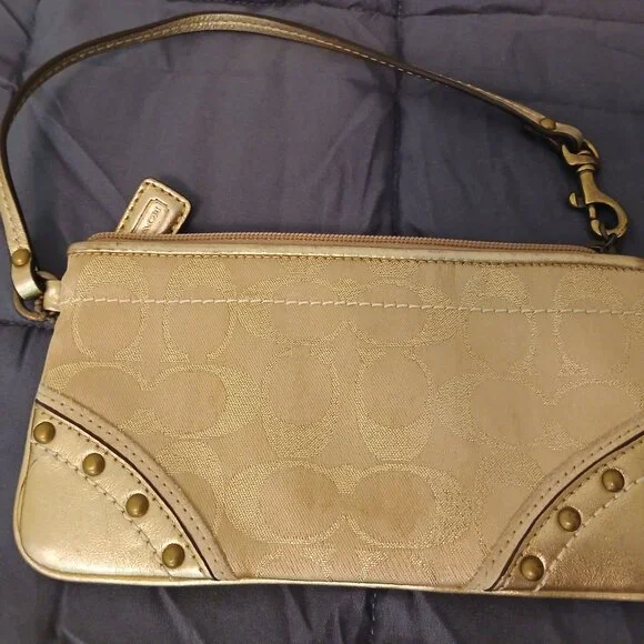 Coach Wristlet in Gold Signature trimmed with Gold Leather and Studs - Picture 2 of 8